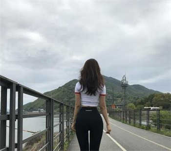 保险推销女1