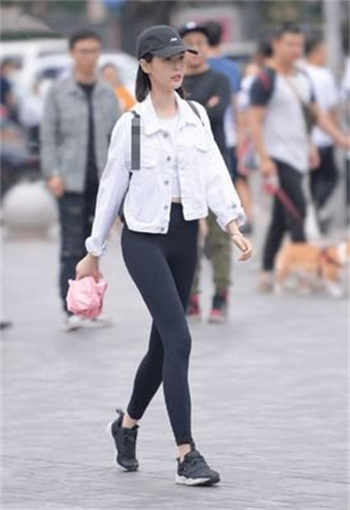 寻小小做个听话的