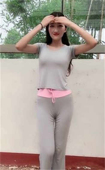 子乔悠悠婚纱店的旖旎