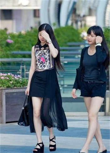 jk蹦裙子无安全裤擦边球