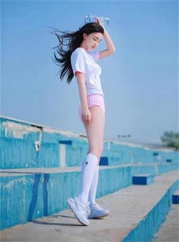 可以随意触碰人物隐私游戏