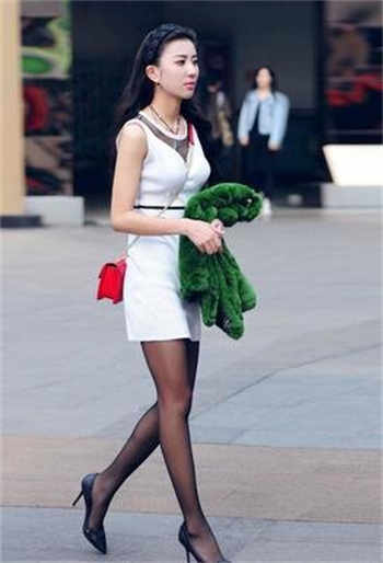 星空无限传媒女演员雯嘉