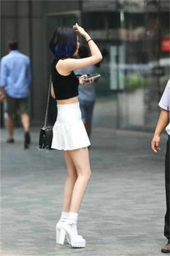 年轻妻子的工作韩剧
