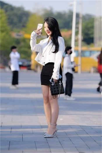 拳皇尤莉和雅典娜