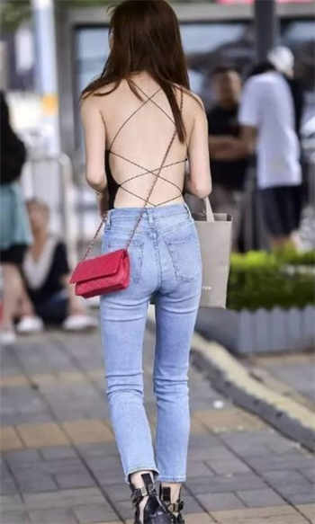 被威胁的兼职女电影