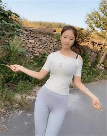 mishacross一群人