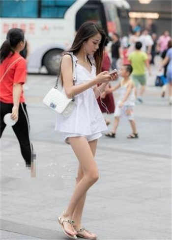 为提拔让妻子和领导