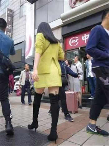 一个香蕉图标的交友软件