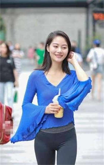 爱狗蝴蝶结群