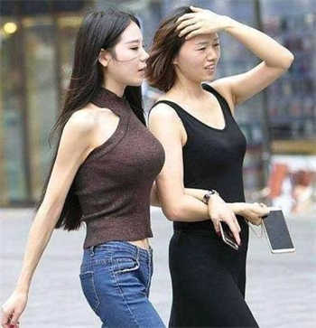 暑假小莹的乳液计