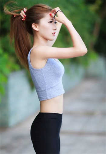 外交官小说女主叫苏暖
